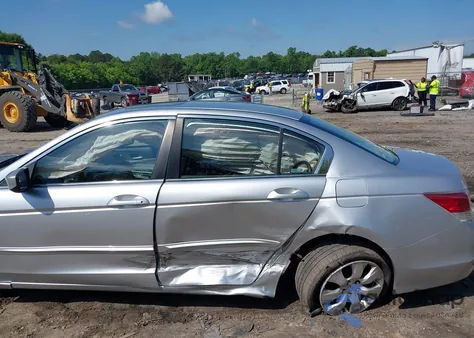 2008 Honda Accord 2.4 Ex from USA, damaged, VIN 1HGCP26748A124241